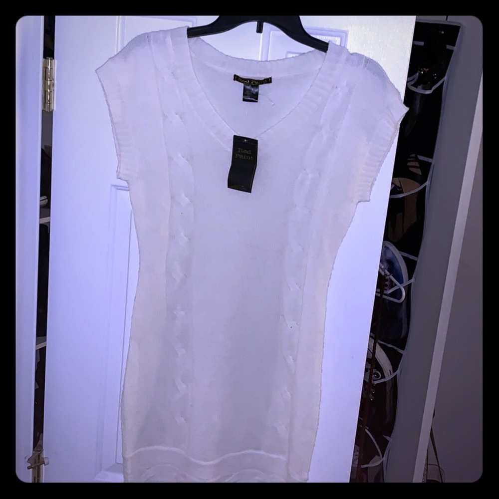 NWT Sleeveless Sweater Dress Vest White Cream M